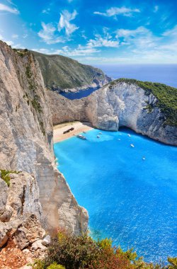 Zakynthos adasındaki ünlü gemi enkazı