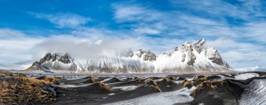 İzlanda 'nın ünlü Stokksness plajı - Panorama çekimi