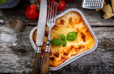 Lezzetli ev yapımı lazanya arka planı.