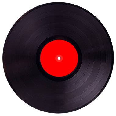 Beyaz arkaplanda kırmızı boş etiketli vinil kayıt.