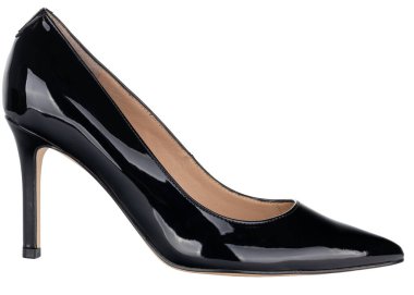 Sivri uçlu siyah deri topuklu.