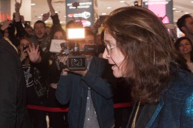 Moskova, Rusya - 17 Mayıs 2018: Ozzy Osbourne İngiliz, müzisyen onun adı yıldız Vegas Crocus City alışveriş merkezinde imza töreni sırasında rock. Bu yıldız sokak of Glory Vegas Crocus City alışveriş merkezinde yüklenecektir.