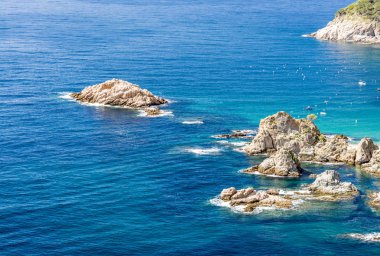 Kayalık sahil Barcelona yakın Catalonia bölgesinde İspanyol Costa Brava