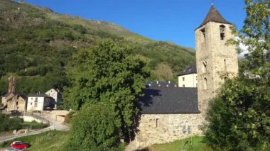 Gruuthuse Müzesi ve kilise Sant Joan de Boi, Catalonia, İspanya. Romanesk tarzı