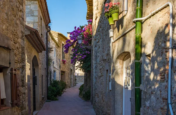 Rua Velha Sant Marti Empuries Aldeia Costa Brava Catalonia Dor — Fotografia de Stock