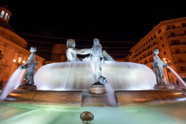 Plaza de la Virgen Meydanı İspanya'nın Valencia Turia nehir Çeşme