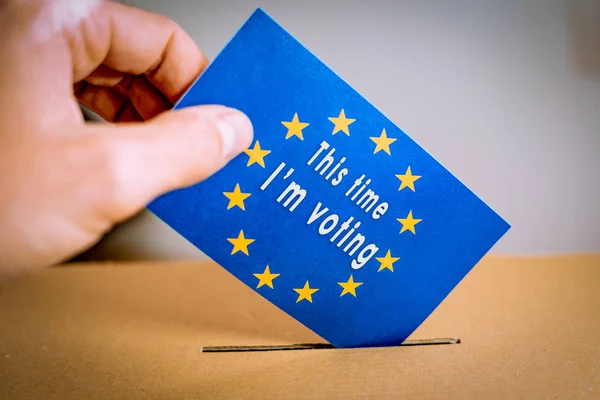 Elecciones en la Unión Europea - votación en las urnas . — Foto de Stock