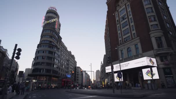 Madrid, Spain. June 2019: Blue hour view on Gran Via street. — Stock Video