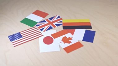 Büyük 7 veya G7 ülkelerinin bayrakları. zirve ekonomik siyasi kavram
