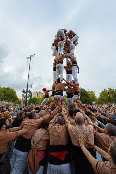 Castells, castell je lidský věž postavená tradičně na festivalech v Katalánsku. — Stock fotografie
