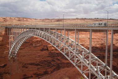 Glen Canyon Baraj Köprüsü Baraj Ziyaretçi Merkezi 'nden