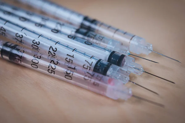 A pile of syringes prepared for injection of insulin — Stock Photo, Image