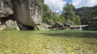 Serra de Montsant 'daki Siurana nehri ve Prades Muntanyes de Prades, Katalonya