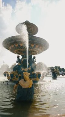 Paris, France. May 14, 2025,Water jets spraying from Fontaine des Mers at Place de la Concorde in Paris