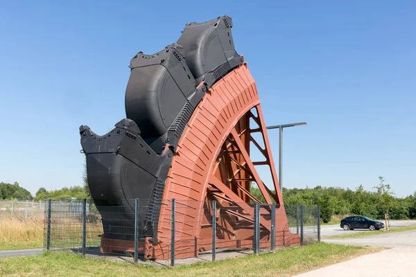 Dettaglio benna ruota scavando escavatore miniere di carbone open pit Germania — Foto Stock