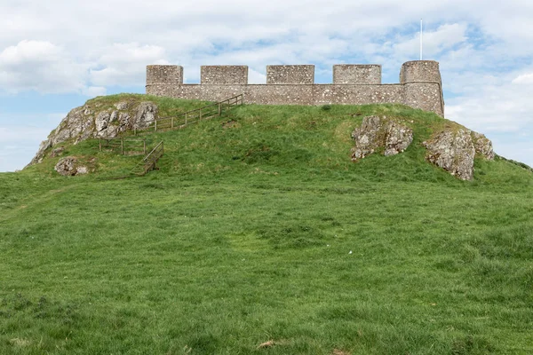 Ruine alte Burg in schottischen Grenzen bei Hume — Stockfoto