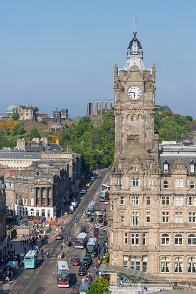 Cityscape Edimburgo presso negozi Princes Street, Veduta aerea da Scott Monument — Foto Stock
