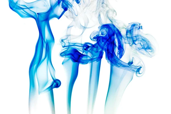 Künstlerischer Rauch von Räucherstäbchen isoliert auf weißem Hintergrund — Stockfoto