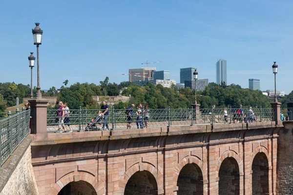 Schlassbreck bridge in Luxembourg city to fortification Casemates du Bock — Stock Photo, Image