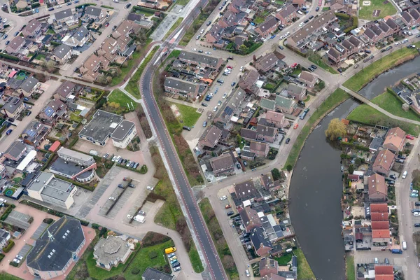 Житловий район з повітряним краєвидом Голландська село Урк — стокове фото