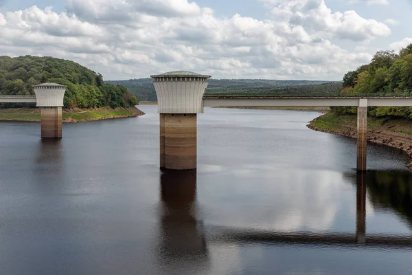 Belgian Gileppe dam with artificial lake with drinking water supplies — Stok fotoğraf