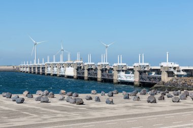 Zeeland, Hollanda'da Oosterscheldekering fırtına bariyerinde görünüm