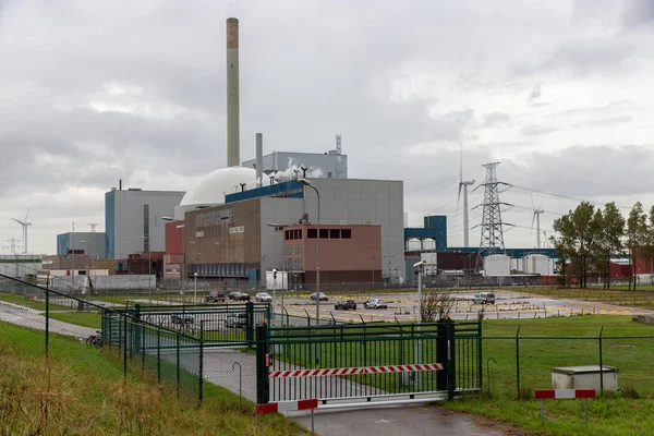 Central nuclear de los Países Bajos cerca de Borssele — Foto de Stock