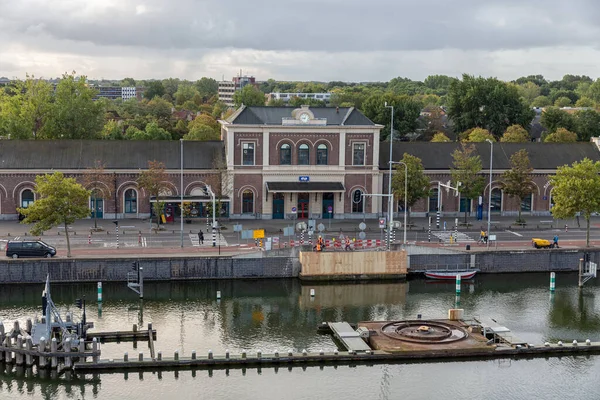 Dutch railway station Middelburg with construction site new canal bridge — Stock Photo, Image