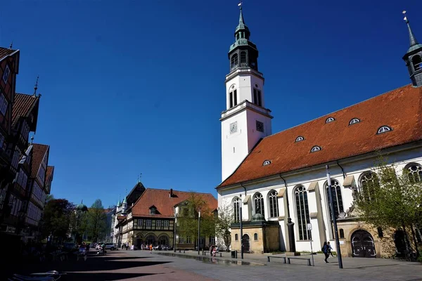 Kilise ve meydan ile Celle kentinde Markt — Stok fotoğraf