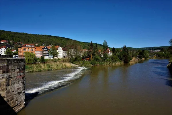 Vista sobre el río Werra en Hann. Munden. — Foto de Stock