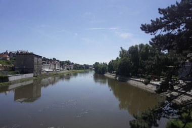 Goerlitz ve Zgorzelec arasındaki Neisse nehri.