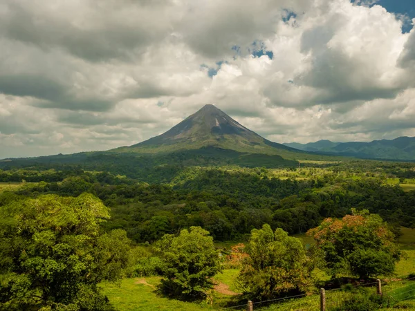 Vista Del Volcán Arenal Costa Rica Valle — Foto de Stock