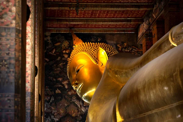 Grand Golden Reclining Buddha Statue Main Hall Wat Pho Phra — Stock Photo, Image