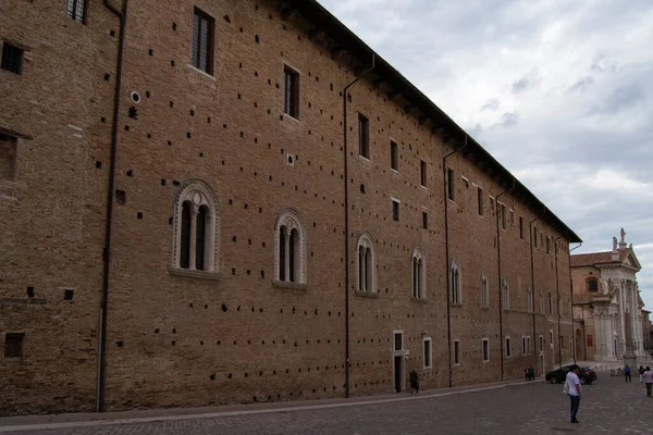 Urbino Ιταλία Πλευρά Του Δουκικού Παλατιού Έννοια Τουρισμού — Φωτογραφία Αρχείου