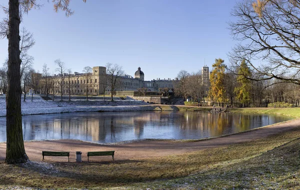 Büyük Gatchina Saray: İngilizce bir kale tarzında İmparatorluk residence.