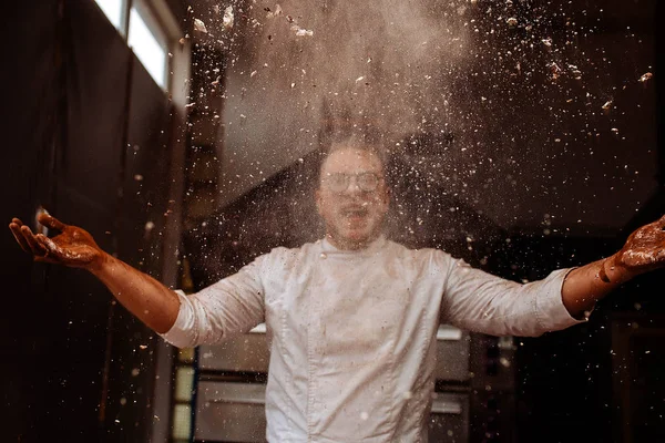 Chef Throws Flour Cocoa Kitchen While Cooking — Stock Photo, Image