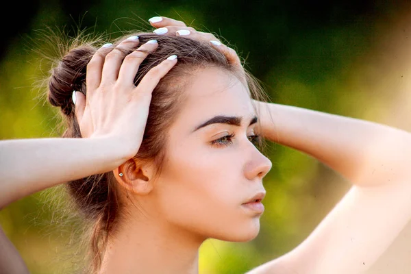 Ballerina Sensuale Sulla Natura Estate — Foto Stock