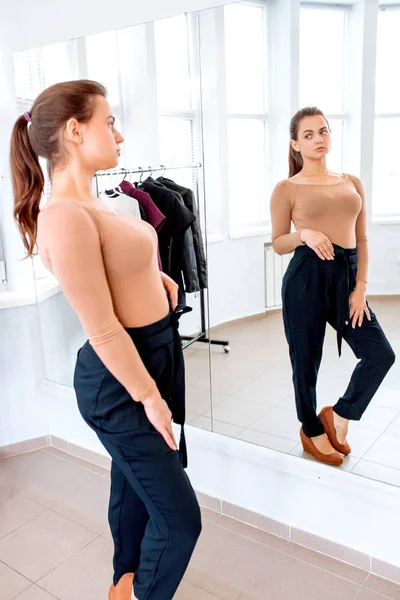 Beautiful Confident Woman Looking Mirror Trying Pants — Stock Photo, Image