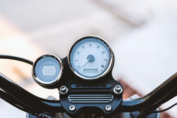 Velocímetro Close Detalhe Uma Motocicleta Vintage Com Foco Suave Sobre — Fotografia de Stock