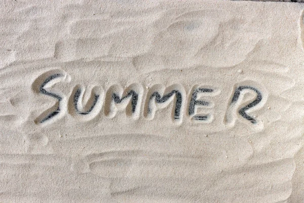 Zomer Bericht Handgeschreven Witte Zand Achtergrond Bovenaanzicht — Stockfoto