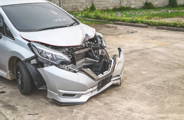Closeup Car Front Has Been Damaged Accident Soft Focus Light — Stock Photo, Image