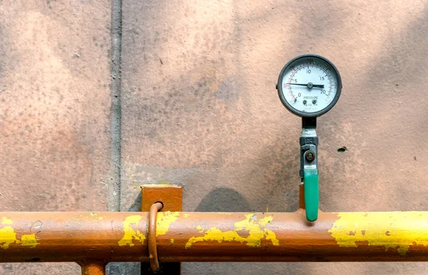 Medidor Pressão Gás Com Foco Suave Sobre Luz Fundo — Fotografia de Stock
