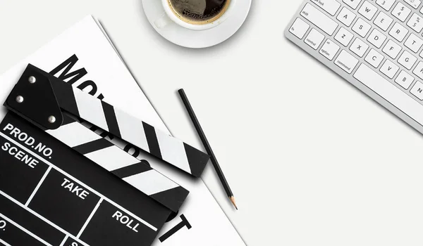 Film yönetmeninin masası. en üstteki görüntü