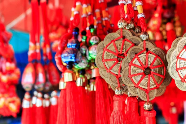 Chinesisches Neujahrsornament Goldmünzen Mit Soft Fokus Und Über Licht Hintergrund — Stockfoto