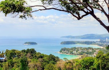 Karon bakış açısı Phuket, Tayland yumuşak odaklı ve ışığın üzerinde