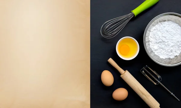 Zutaten Zum Kochen Auf Schwarzem Hintergrund Ansicht Von Oben — Stockfoto