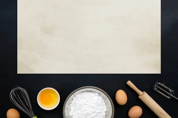 Zutaten Zum Kochen Auf Schwarzem Hintergrund Ansicht Von Oben — Stockfoto