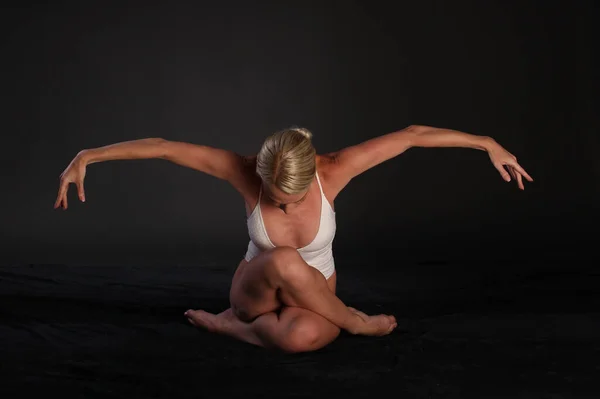 Ballerina Tanec Studiu — Stock fotografie