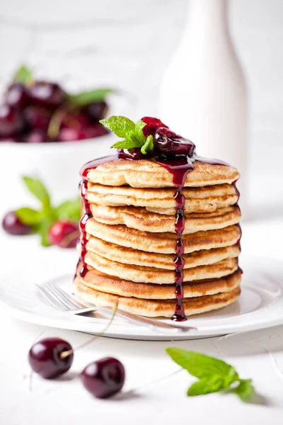 Bunch Homemade Pancakes Cherry Topping — Stock Photo, Image