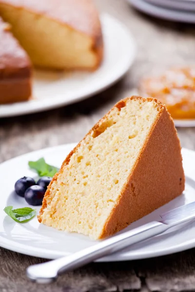 Slice Homemade Vanilla Cake Breakfast — Stock Photo, Image